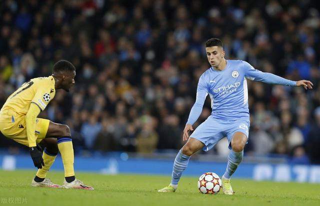 开云体育APP下载-勒沃库森横扫AC米兰，格拉利什完成帽子戏法