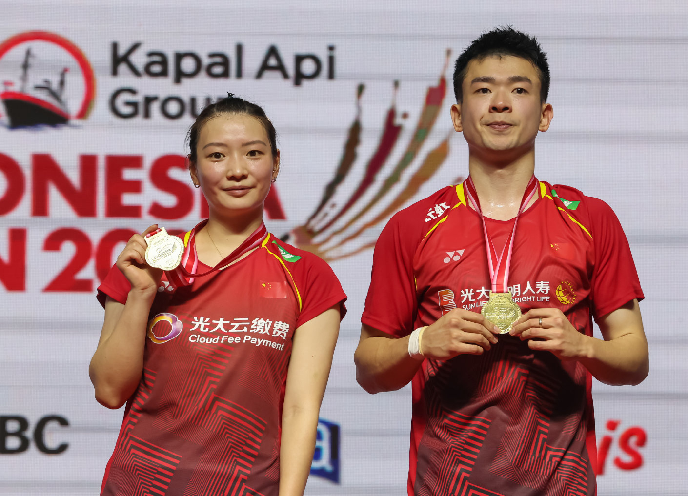 印尼羽毛球队绝杀日本羽毛球队，安赛龙送出助攻