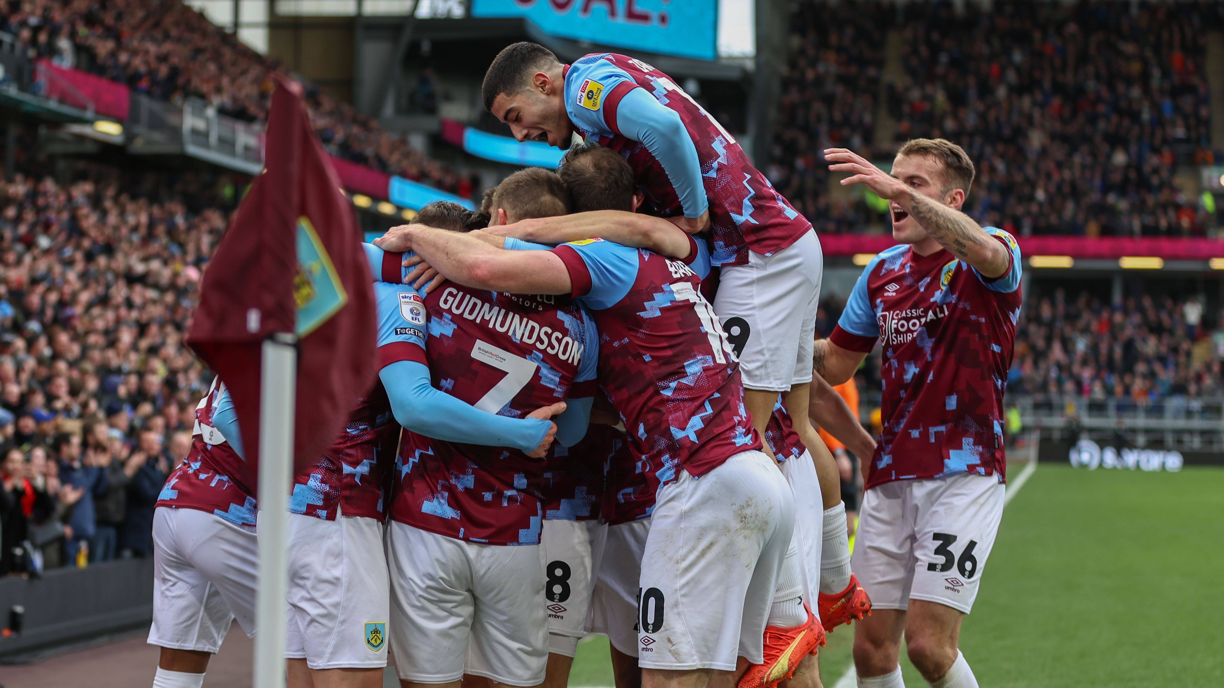 英超赛后采访曝光，内幕引发热议的简单介绍