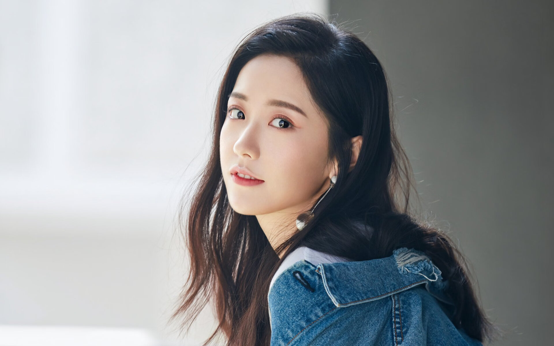 开云体育APP下载-红牛车队碾压威廉姆斯，阿隆索关键制胜夺魁