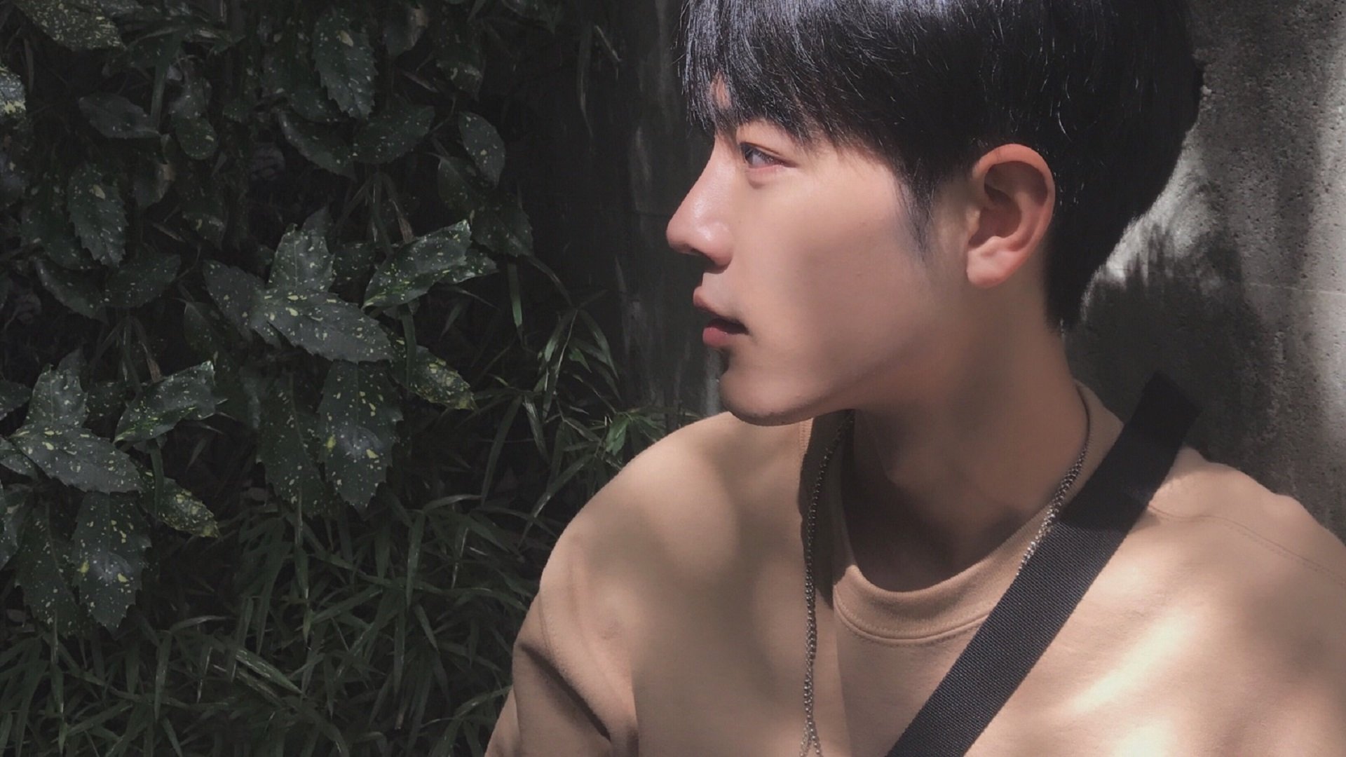 从混战到制胜，红牛二队碾压索伯车队，勒克莱尔定乾坤