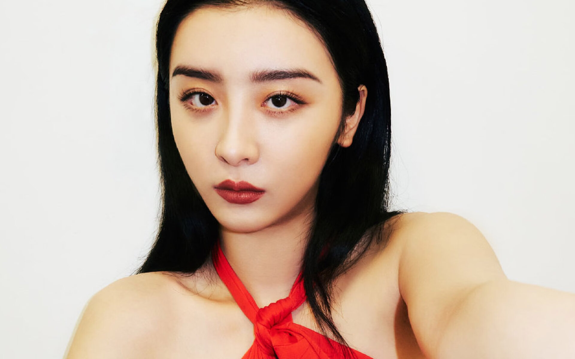 围场双面战，威廉姆斯鏖战阿斯顿马丁，勒克莱尔独舞中游风暴