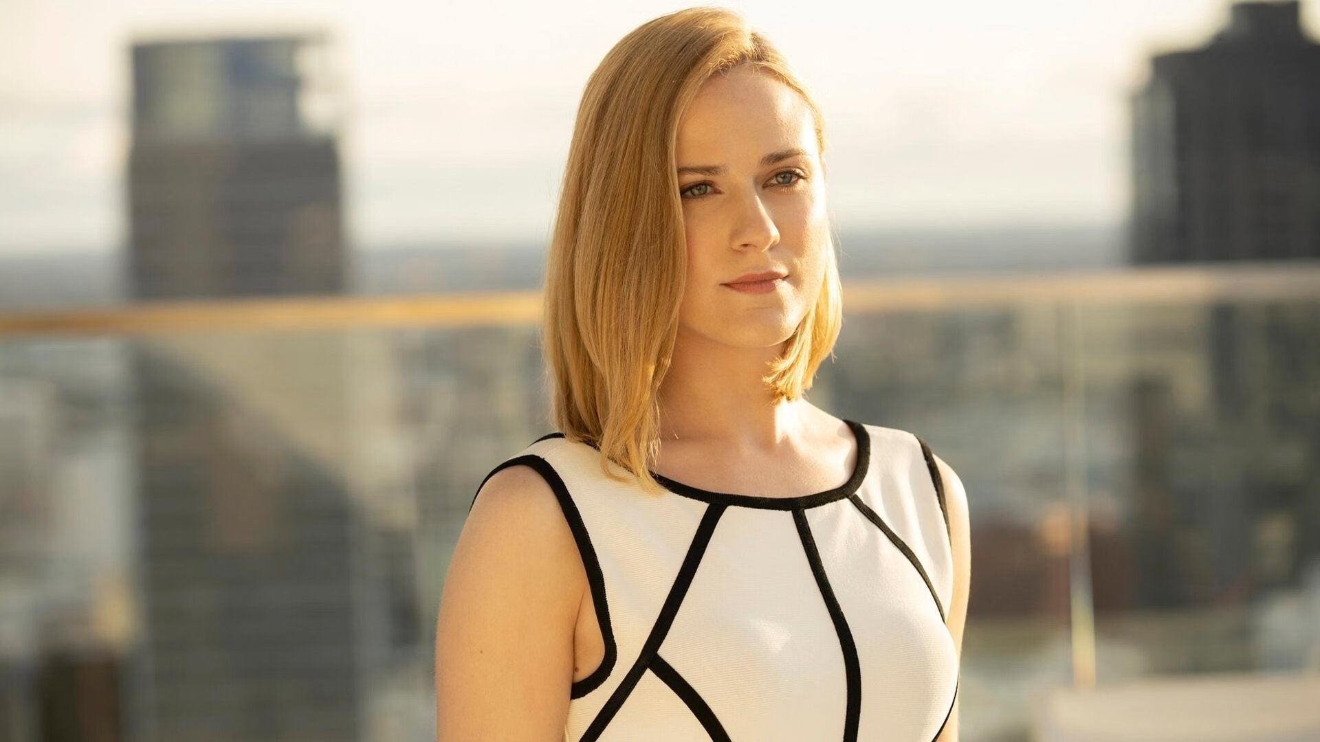 首先，我们扩展思维，创作几个不同角度的文章标题