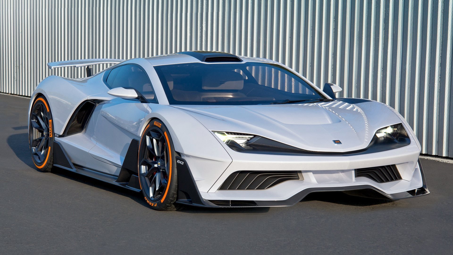 双线狂飙，当F1街道赛的最后弯道遇上马刺击溃湖人的战术棋盘